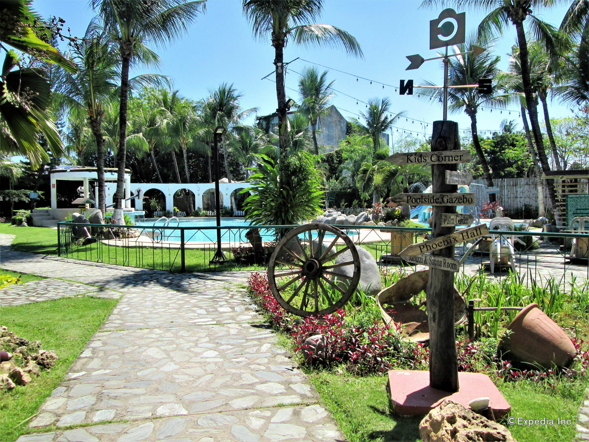 Country Village Hotel Cagayan de Oro Exterior photo